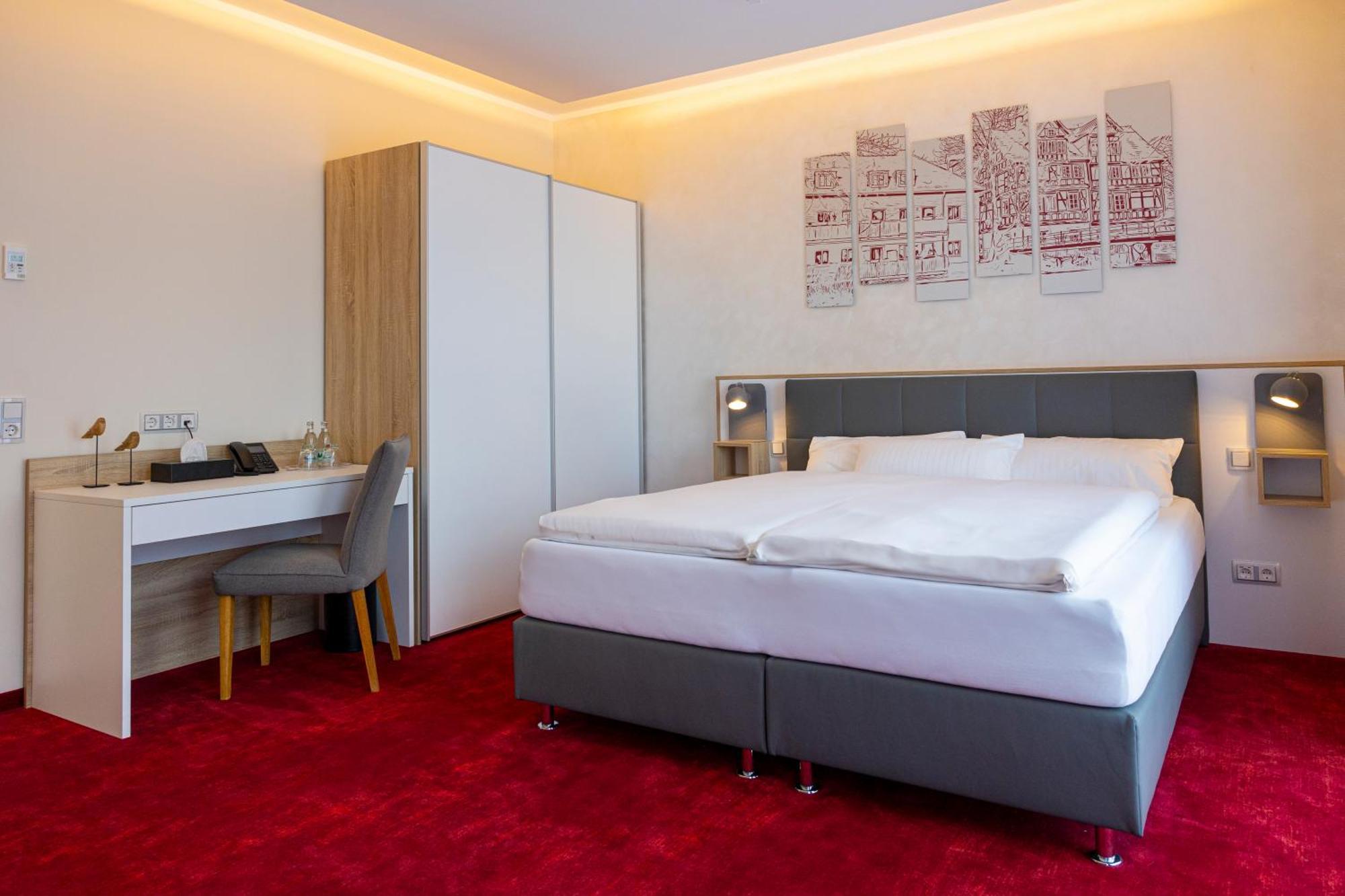 ארפורט Hotel Am Waldkasino מראה חיצוני תמונה