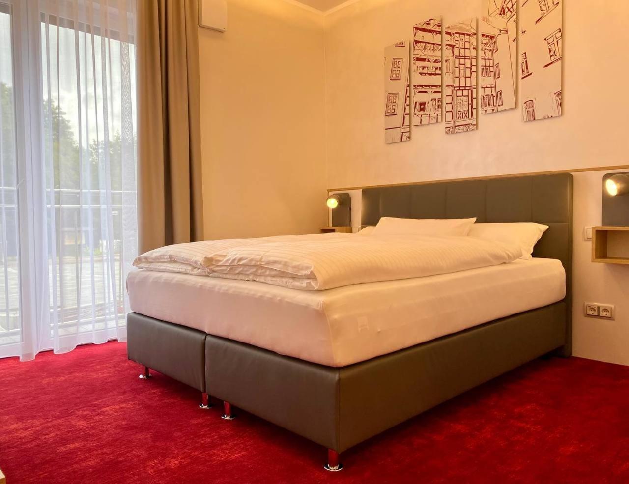 ארפורט Hotel Am Waldkasino מראה חיצוני תמונה